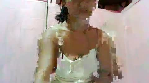 Snapshot of wildchilly_pearl19 chatting on February 9, 2025, 3:43 am wildchilly_pearl19 online show from February 9, 2025, 3:43 am