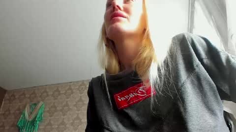 wildforestmuse  twitter online show from April 4, 2026, 6:55 am