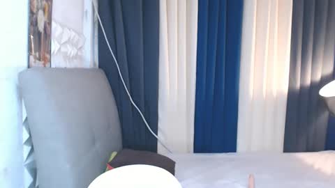 pauleen online show from November 14, 2025, 4:44 am