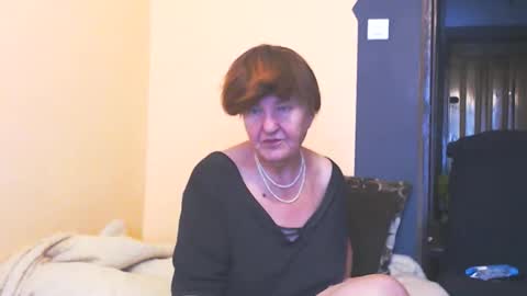 WildRedCat online show from October 2, 2025, 9:38 am