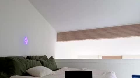 RobBangz online show from December 3, 2025, 4:27 pm