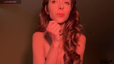 Snapshot of wildsable_ chatting on January 28, 2025, 12:11 pm wildsable_ online show from January 28, 2025, 12:11 pm