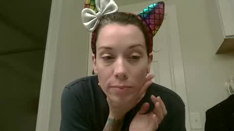 Snapshot of wildthornepenny chatting on November 17, 2025, 1:00 am Penny online show from November 17, 2025, 1:00 am