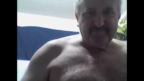 Snapshot of wilhob26 chatting on January 17, 2025, 9:17 pm wihob26 online show from January 17, 2025, 9:17 pm