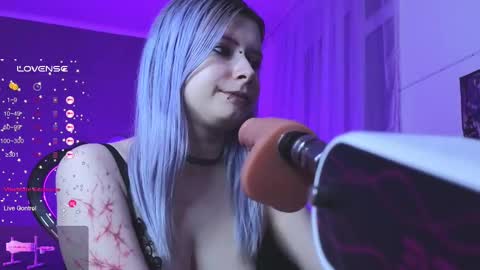 Snapshot of will_vand0m chatting on February 21, 2025, 6:15 pm Your virtual girlfriend online show from February 21, 2025, 6:15 pm