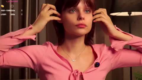 Eva online show from November 19, 2025, 11:32 am