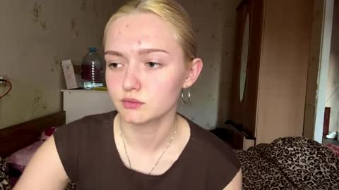 Sophia online show from April 8, 2026, 2:39 pm