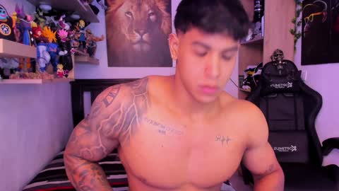 Snapshot of william_dracko9 chatting on December 2, 2024, 3:47 am Dracko online show from December 2, 2024, 3:47 am