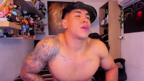 Snapshot of william_dracko9 chatting on February 16, 2025, 3:04 am Dracko online show from February 16, 2025, 3:04 am