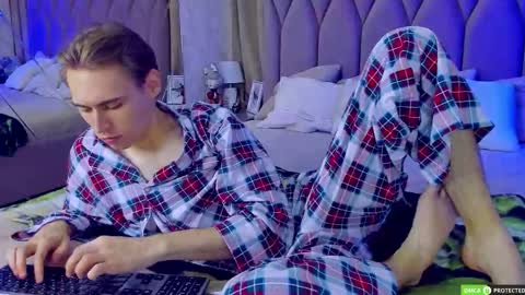 William online show from September 30, 2025, 8:08 am