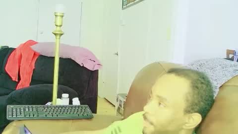 YaBoyTJ online show from December 22, 2025, 3:53 pm