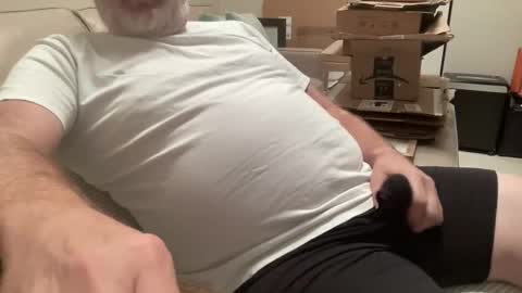 willieb777 online show from November 24, 2025, 7:57 pm