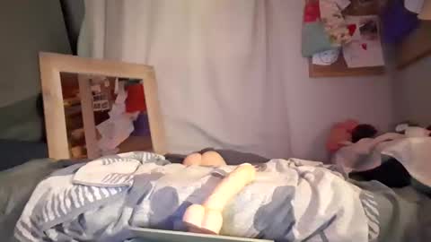 willinganalslut13 online show from January 11, 2026, 10:37 pm