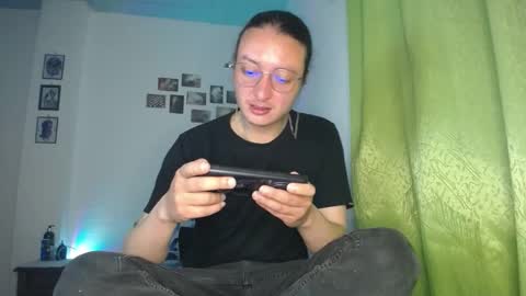 Snapshot of willmonkey chatting on November 28, 2025, 2:36 am willmonkey online show from November 28, 2025, 2:36 am