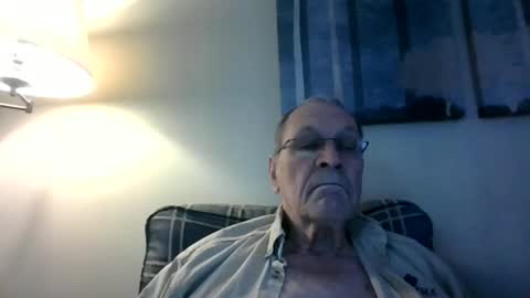 Snapshot of willnedoher chatting on December 13, 2024, 1:44 pm Willhedoher online show from December 13, 2024, 1:44 pm