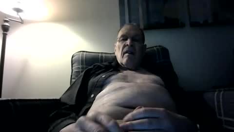 Snapshot of willnedoher chatting on December 15, 2024, 5:53 pm Willhedoher online show from December 15, 2024, 5:53 pm