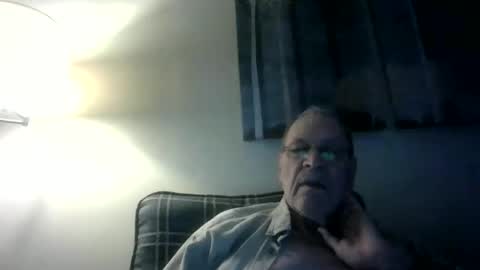 Snapshot of willnedoher chatting on December 19, 2024, 1:40 pm Willhedoher online show from December 19, 2024, 1:40 pm