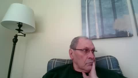 Snapshot of willnedoher chatting on December 22, 2024, 7:10 pm Willhedoher online show from December 22, 2024, 7:10 pm