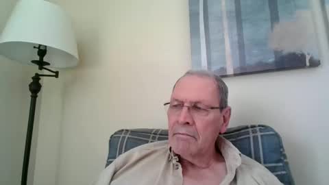 Snapshot of willnedoher chatting on January 5, 2025, 3:02 pm Willhedoher online show from January 5, 2025, 3:02 pm
