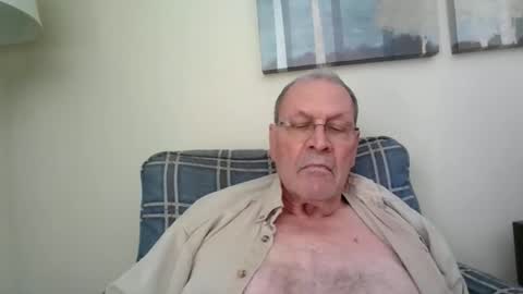 Snapshot of willnedoher chatting on January 6, 2025, 4:55 pm Willhedoher online show from January 6, 2025, 4:55 pm