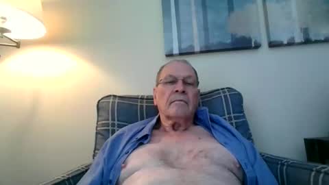 Snapshot of willnedoher chatting on January 11, 2025, 4:36 pm Willhedoher online show from January 11, 2025, 4:36 pm