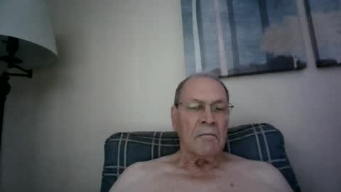 Snapshot of willnedoher chatting on January 14, 2025, 1:28 pm Willhedoher online show from January 14, 2025, 1:28 pm