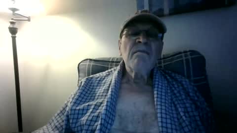 Snapshot of willnedoher chatting on February 2, 2025, 9:23 pm Willhedoher online show from February 2, 2025, 9:23 pm
