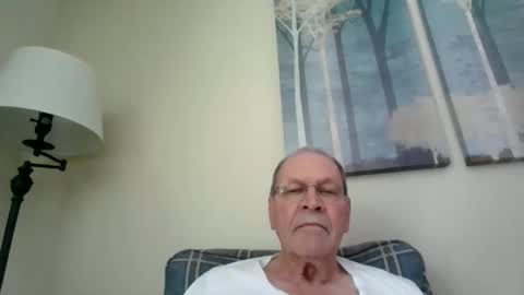 Snapshot of willnedoher chatting on February 21, 2025, 1:44 pm Willhedoher online show from February 21, 2025, 1:44 pm