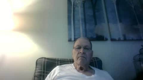 Snapshot of willnedoher chatting on March 6, 2025, 1:35 pm Willhedoher online show from March 6, 2025, 1:35 pm
