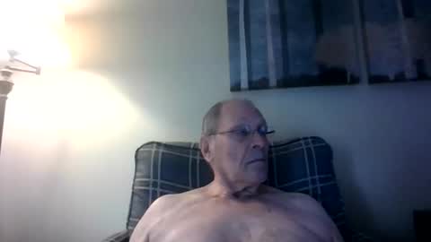 Snapshot of willnedoher chatting on October 13, 2025, 1:33 pm Willhedoher online show from October 13, 2025, 1:33 pm