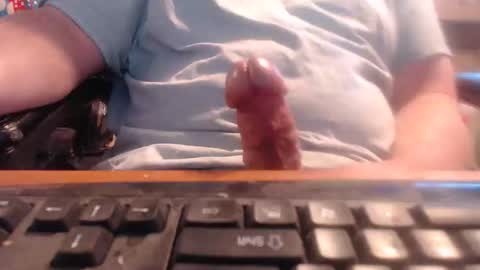 Snapshot of willowstick chatting on February 11, 2026, 10:37 pm DrainMyBalls online show from February 11, 2026, 10:37 pm