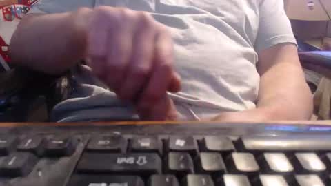 Snapshot of willowstick chatting on March 31, 2026, 9:15 pm DrainMyBalls online show from March 31, 2026, 9:15 pm