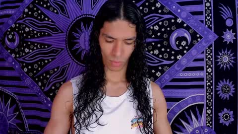 Snapshot of willy_veins chatting on January 5, 2025, 1:47 pm willy_veins online show from January 5, 2025, 1:47 pm