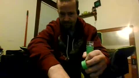 willydogg83 online show from April 19, 2026, 8:13 am