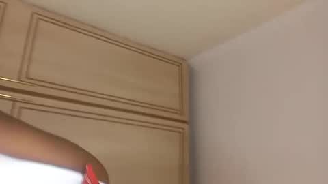 willyoubemine1 online show from February 27, 2025, 2:10 am