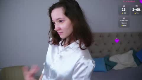 for u Alise online show from October 19, 2025, 4:35 am