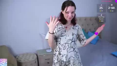 for u Alise online show from October 25, 2025, 4:09 am