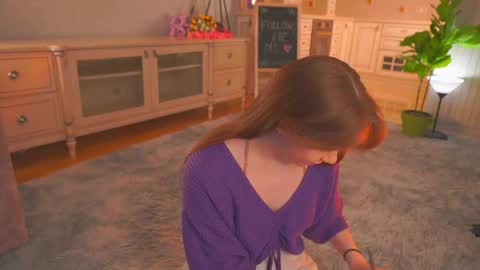 Lillian online show from April 24, 2026, 3:31 am