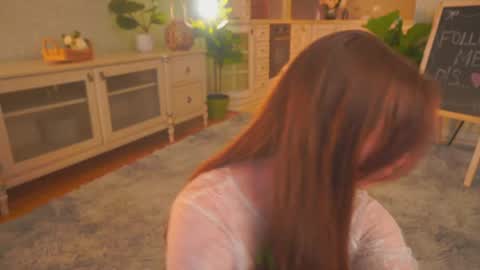 Lillian online show from May 16, 2026, 3:25 am