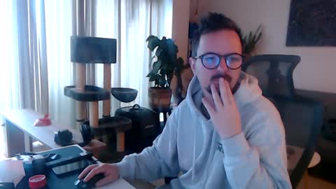 Snapshot of winnydepooh chatting on January 24, 2025, 11:59 am cream36 online show from January 24, 2025, 11:59 am