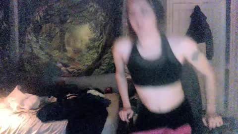 Snapshot of winter123137 chatting on December 18, 2024, 1:05 am Winter online show from December 18, 2024, 1:05 am