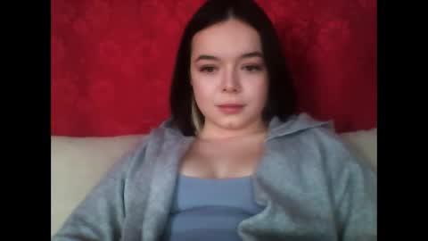 Snapshot of winter__white_rose chatting on January 4, 2025, 12:27 pm Emma online show from January 4, 2025, 12:27 pm