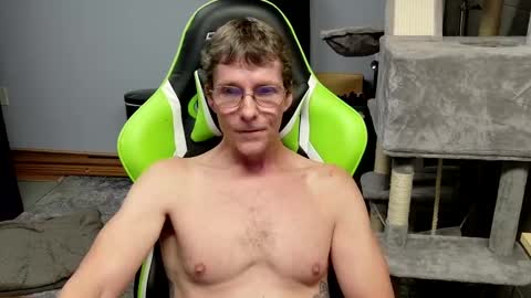 Snapshot of wirehead1970 chatting on October 1, 2025, 1:44 am wirehead1970 online show from October 1, 2025, 1:44 am