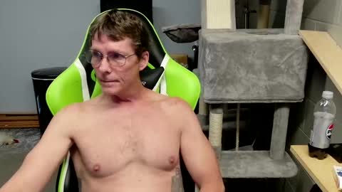 Snapshot of wirehead1970 chatting on October 4, 2025, 2:20 am wirehead1970 online show from October 4, 2025, 2:20 am