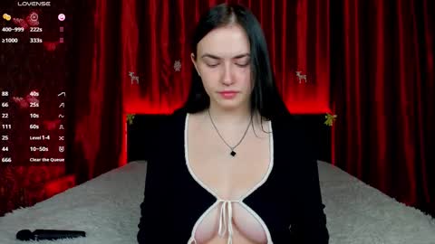 Kira online show from December 18, 2025, 7:14 am