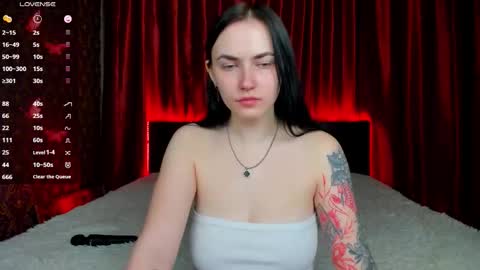 Kira online show from March 5, 2026, 7:37 am