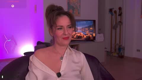 Witch in Silk online show from October 25, 2025, 7:41 pm