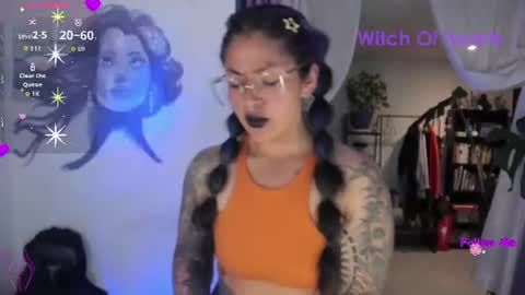     Luna Violeta  A r t i s t  online show from July 4, 2026, 11:22 pm