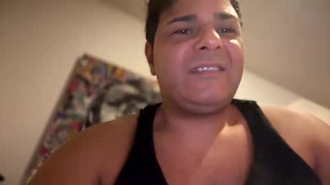 Snapshot of witebull83 chatting on December 3, 2024, 3:44 pm Witebull online show from December 3, 2024, 3:44 pm