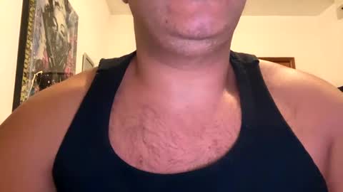 Snapshot of witebull83 chatting on December 22, 2024, 4:48 pm Witebull online show from December 22, 2024, 4:48 pm